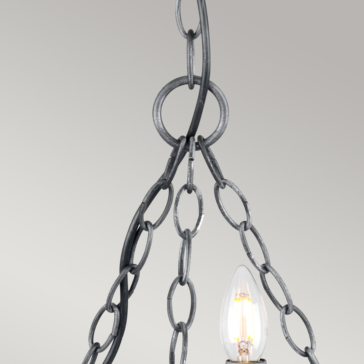 Elstead Saxon Kronleuchter Schwarz, Silber – Detailansicht