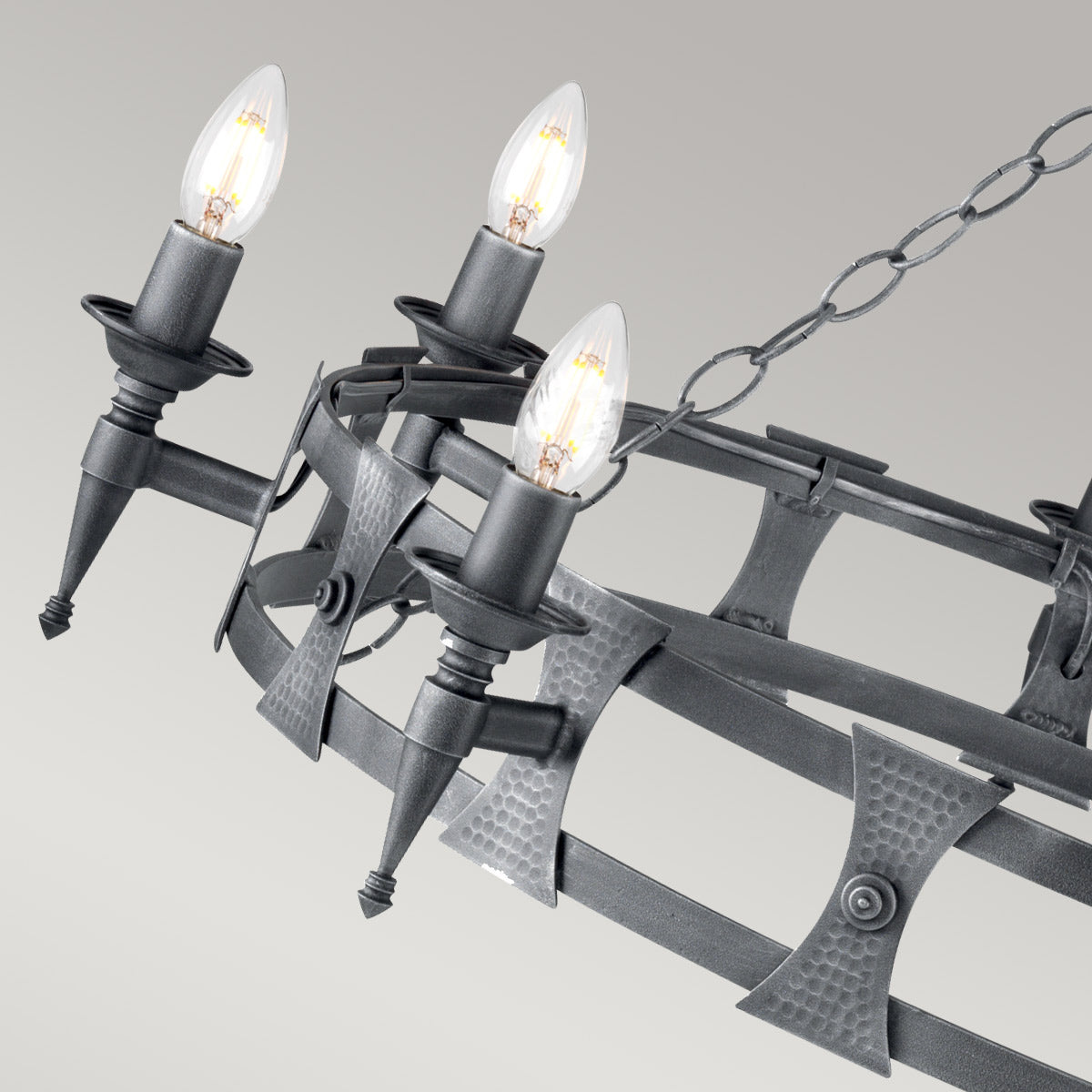 Elstead Saxon Kronleuchter Schwarz, Silber – Detailansicht